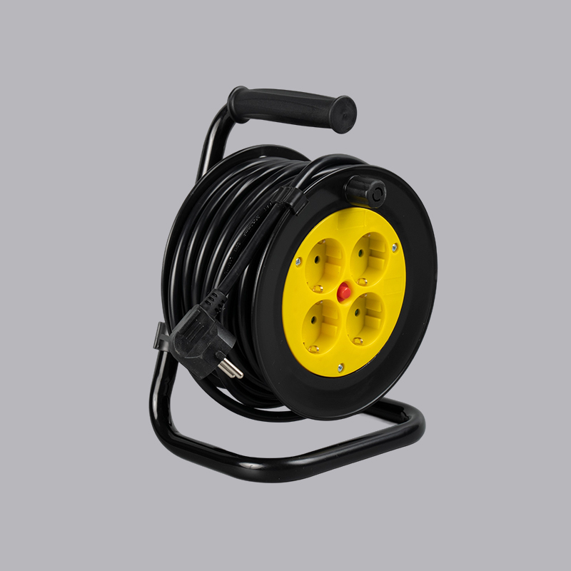 G4R-15T Carrete de cable de 15 m con estructura de hierro tipo alemán